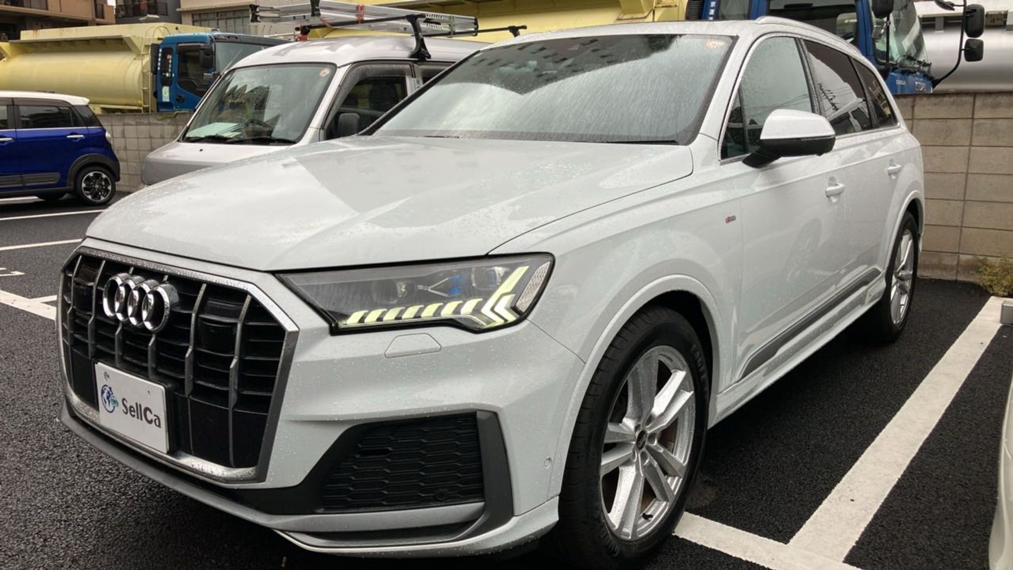 アウディQ7