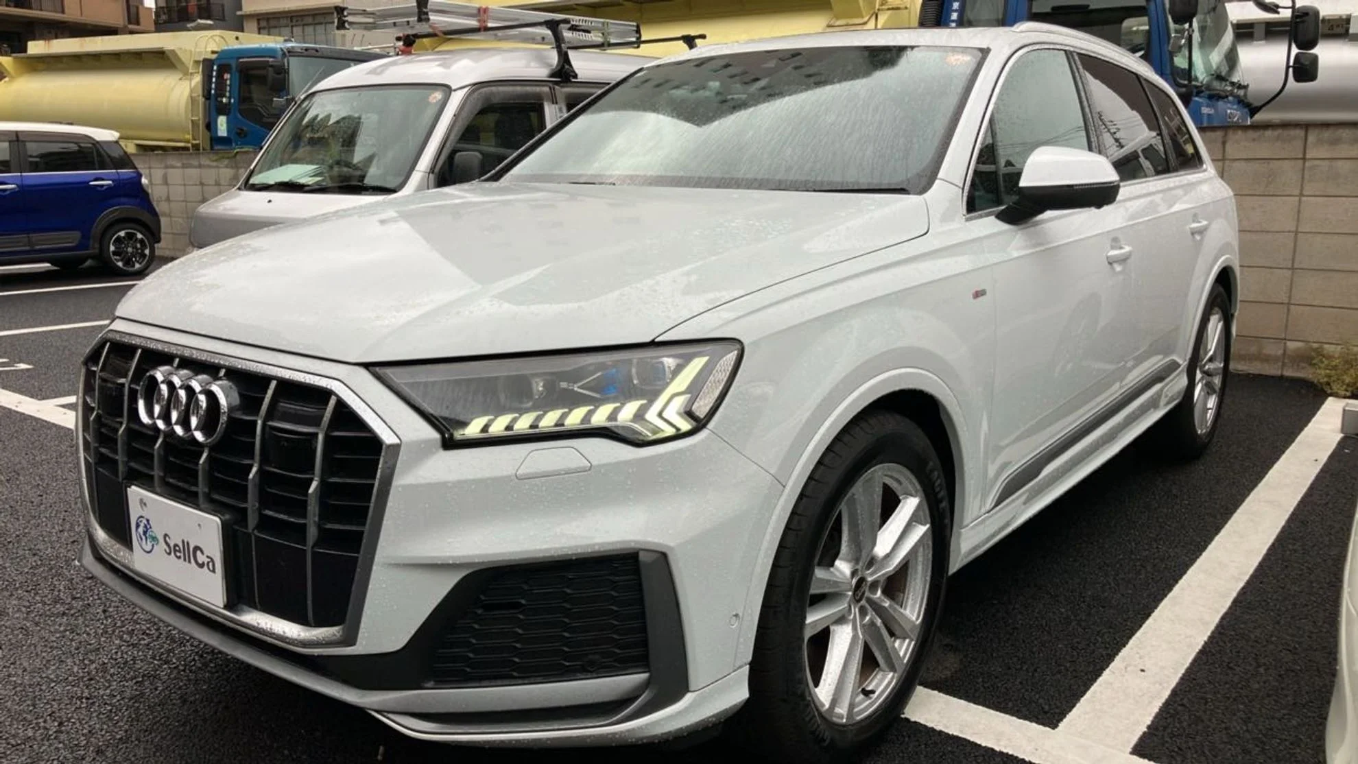 アウディQ7