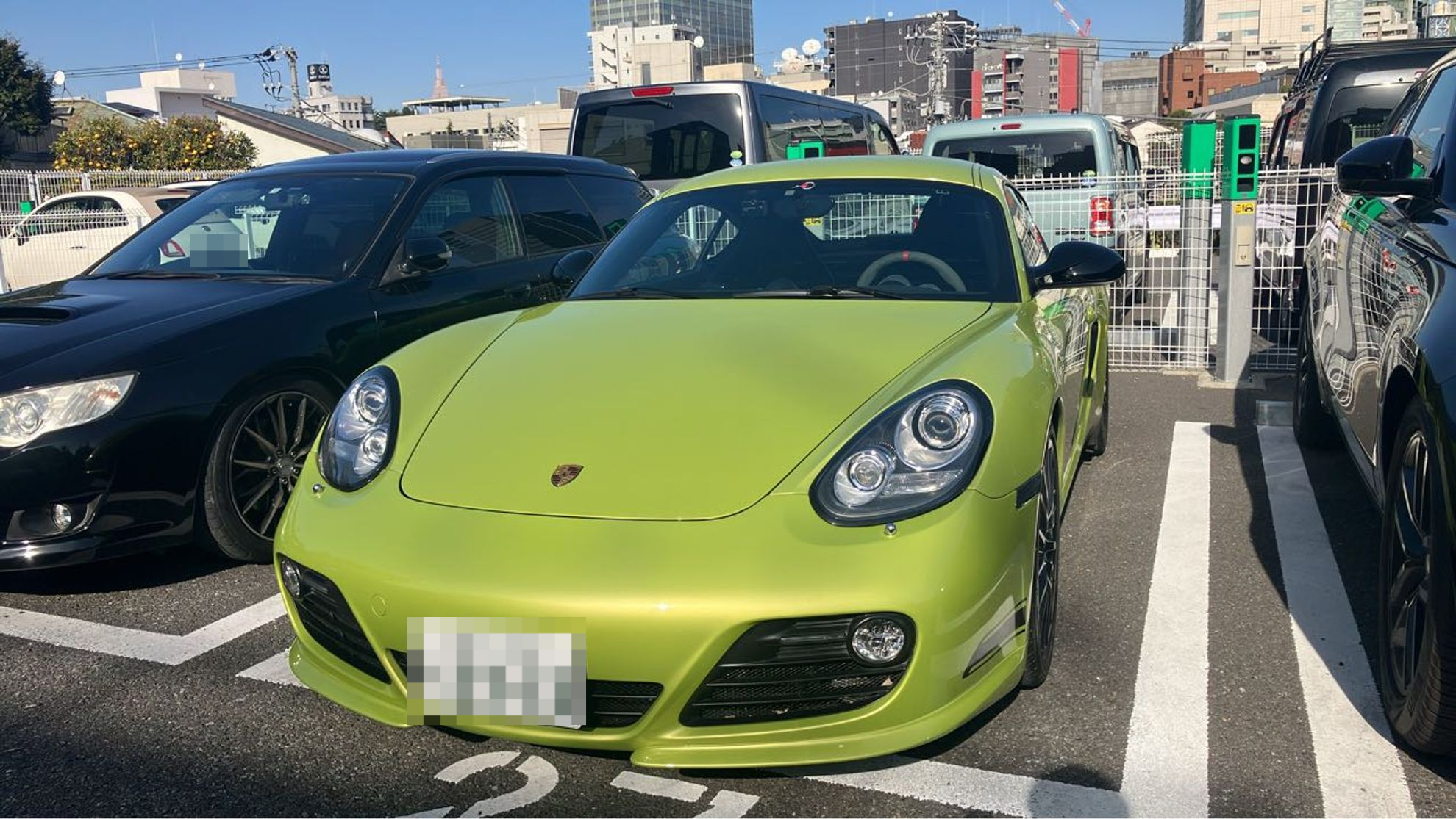 ケイマン R